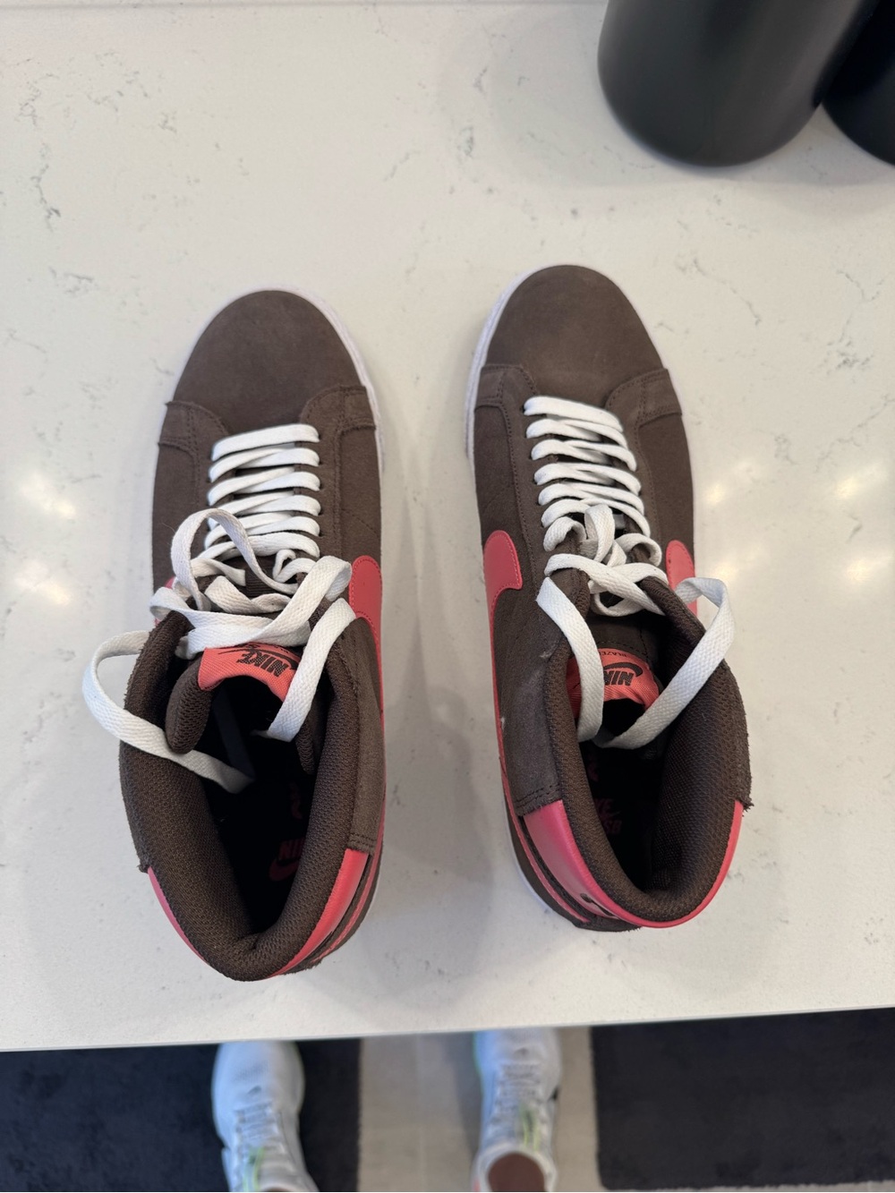 Nike SB Zoom Blazer Mid-Top Sneakers in Brown Suede with Pink Swoosh 10.5 - Picture 3 of 4